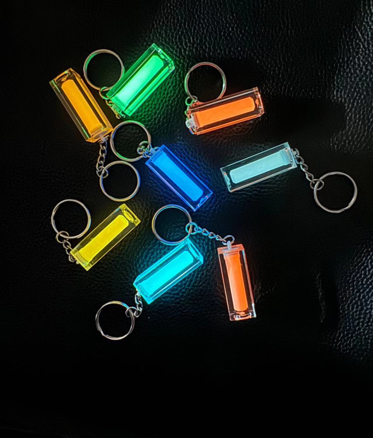 Ciondolo Nightglow, ciondolo p - Tritium Gas Tube recensione e prezzo
